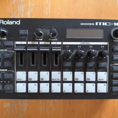 Roland MC-101 Groovebox 2019 - Present - Black image 2