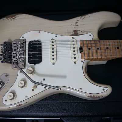 Luxxtone Guitars Choppa S in Aged Trans White with Floyd Rose & Flame Maple Neck image 4