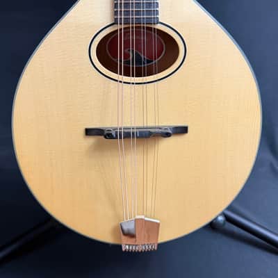 Eastman PCH-M104-NAT A-Style Mandolin Natural Satin Finish w/ Gig Bag image 2