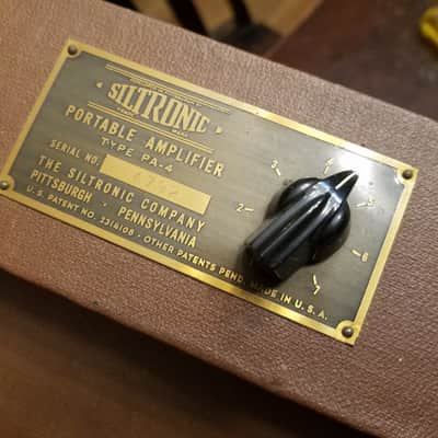 Siltronic Rare portable Tube PA Amp w/ 6" Quam AlNiCo speaker  1940s - Brown velvet image 3