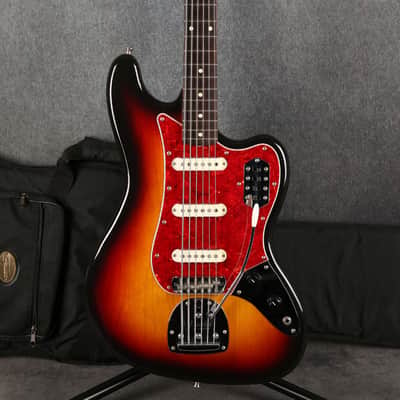 Fender Bass VI - Made in Japan - 3 Tone Sunburst - 2nd Hand image 3