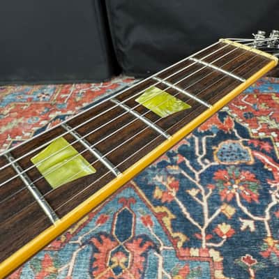 Gibson Les Paul Classic Honeyburst Solid Body - 2006 image 20
