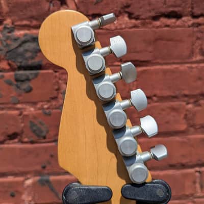 1994 Fender Stratocaster Plus Deluxe Blue Burst image 14