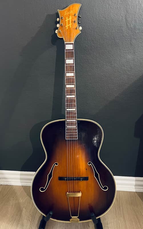 Levin Royal 1946 image 1