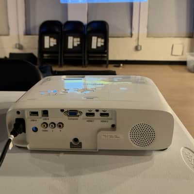 Epson Home Cinema 1080 3LCD 1080p Projector w/ Remote & Power Cable image 6