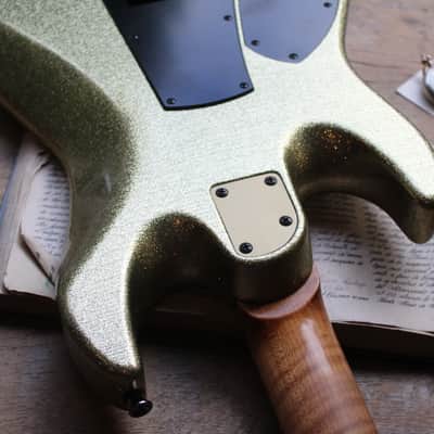 PATRICK JAMES EGGLE '96 Drop Top Gold Metal Flake "96 Drop Top Gold Metal Flake" HARDCASE and PAPERS, 3, 57 KG image 3