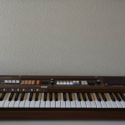 Casio CT-401 Wood image 2