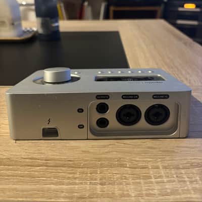 Universal Audio Apollo Solo Heritage Edition Thunderbolt 3 Audio Interface 2020 - Present - Silver image 3