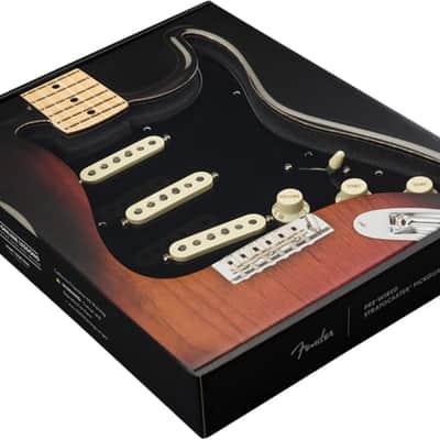 Fender 099-2340-506 Custom Shop Fat '50s Stratocaster 11-Hole Pickguard 3-Ply Pre-Wired 2010s - Black image 3