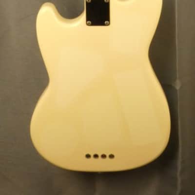 FENDER Mustang Bass MB'98-70 SD Short Scale "1st reissue" 1998 - VWhite - Japan Import image 2