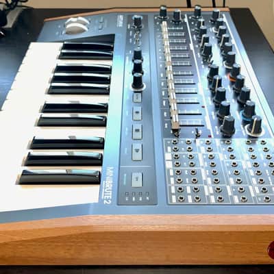 Arturia MiniBrute 2 Semi-Modular Analog Synthesizer & Step Sequencer 25-Key image 6