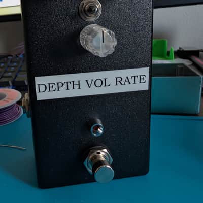 tolstokes percussion hummingbird tremolo clone textured black image 1