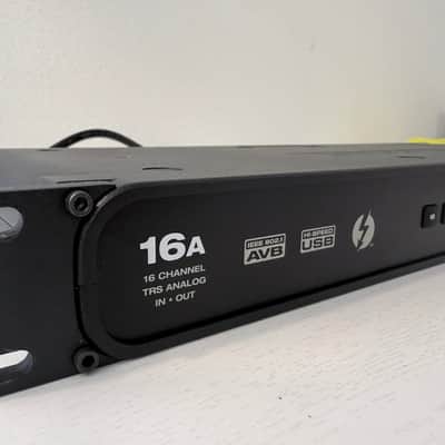 MOTU 16A Thunderbolt / USB 2.0 Audio Interface 2014 - Present - Black image 2