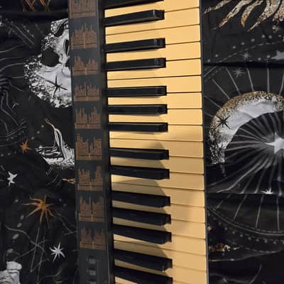 Evolution MK-261 MIDI Keyboard Controller – 61 Keys, Pitch/Mod Wheels, Fully Working image 2