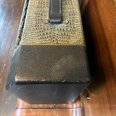 Selmer Futurama Corvette 1965 - Faux crocodile skin image 10