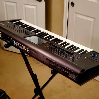 MUST SEE!!! KORG KRONOS 61 FULLY INSPECTED/SERVICED AND IN AMAZING CONDITION! image 17