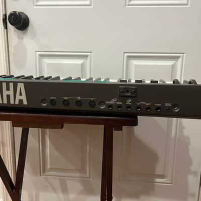 Yamaha DX21 Vintage FM Synthesizer 1980s - For Parts/Repair image 8
