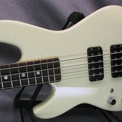 USA G&L Lefty L-2000 Bass image 2