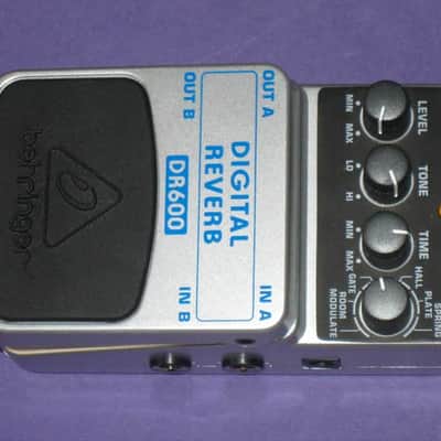 very near A+ (rarely used) Behringer DR600 Digital Reverb (Stereo), DR-600 + box, paperwork, battery, and strings image 12