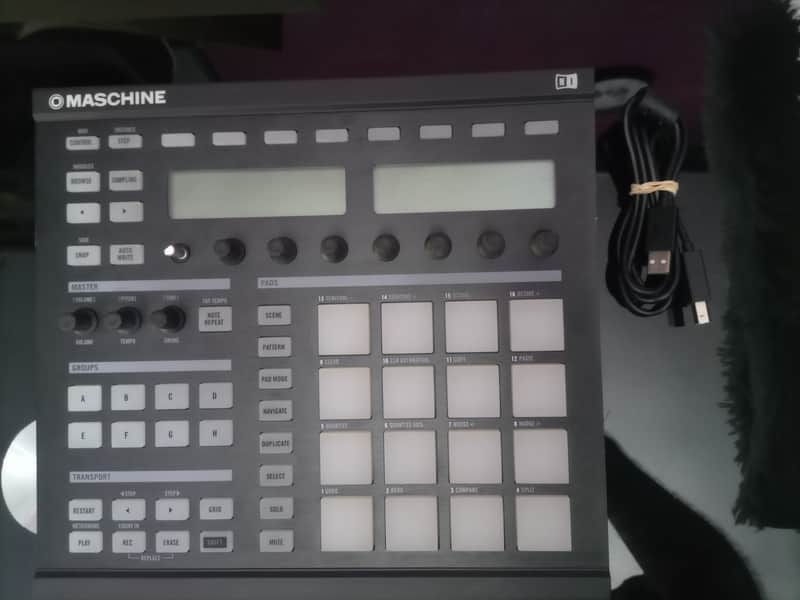 Native Instruments MASCHINE MK1 2009 - GREY NAVY image 1