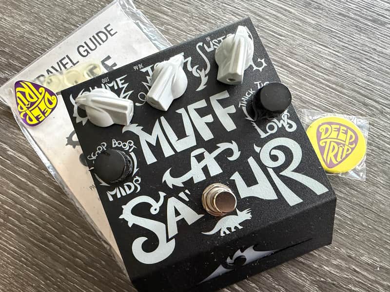 Deep Trip Land Muffasaur Fuzz 2010s - Black image 1