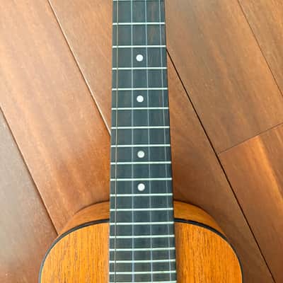 Islander MSC-4 Deluxe Concert Ukulele Satin Natural, Solid Mahogany, Excellent image 8