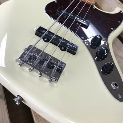 Tagima Bass Woodstock Series TW-73 image 2