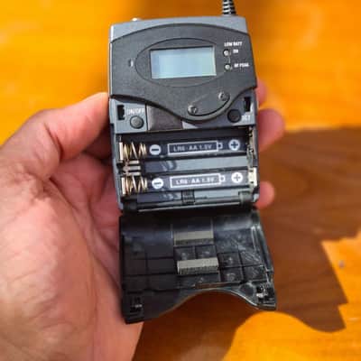Sennheiser 🎤 Sennheiser SK 500 G2 Bodypack Transmitter – Top Professional Series image 10
