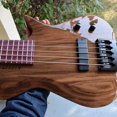 Kiesel Zeus Bass, 5 string ZB5 model , 2018 , exotic wood build, Outstanding condition & tone image 22