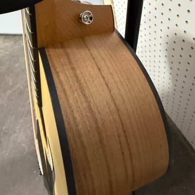 Taylor 114E 2007 - Present - Natural w/Case image 8