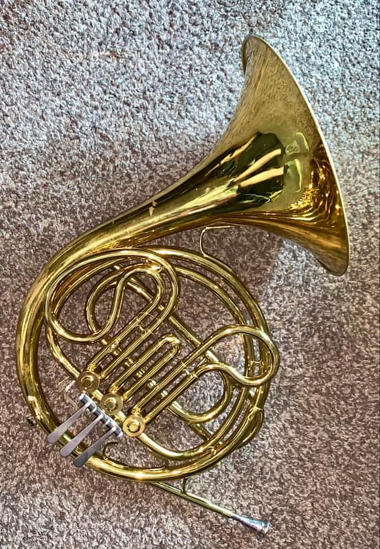 C.G. Conn 14d French Horn with Hardshell case image 1