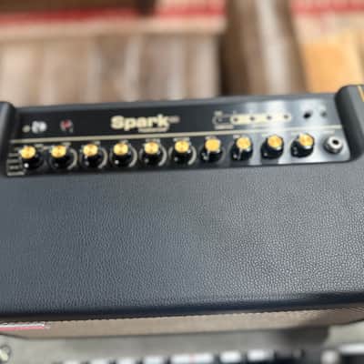 Positive Grid Spark 40 40-Watt 2x4" Modeling Guitar Combo image 4