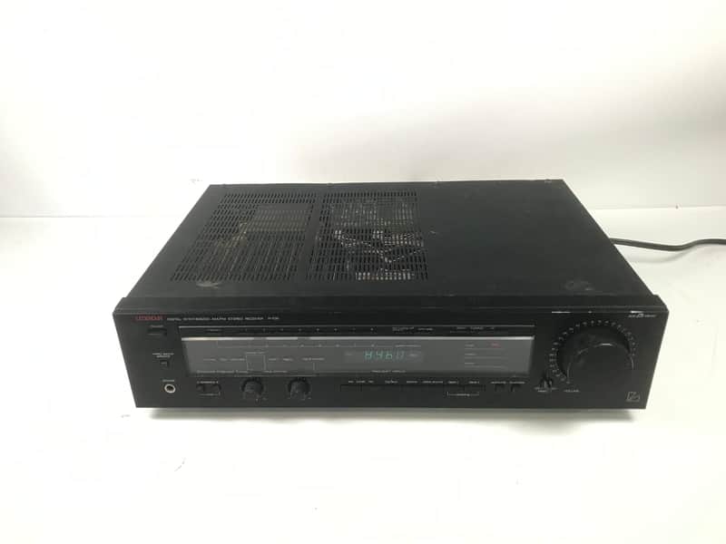 Vintage LUXMAN R-106 Digital Synthesized AM/FM Stereo Receiver image 1