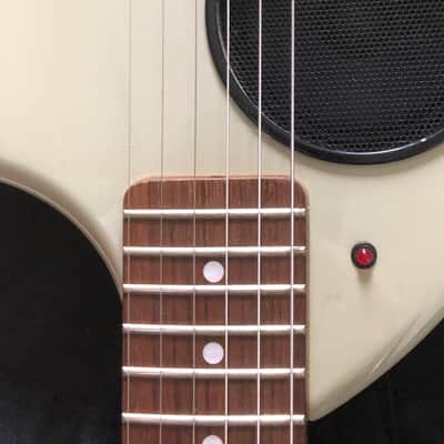 Fernandes  ZO-3 "Nomad" Travel Guitar -*SEE VIDEO*  Built in Amplifier and Speaker with Original Gigbag image 4