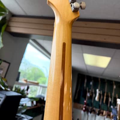 Fender Strat Plus with Maple Fretboard 1987 - 1998 - Lake Placid Blue image 13