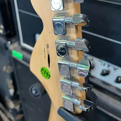 Fender American Special Stratocaster with Maple Fretboard 2013 - Surf Green image 9