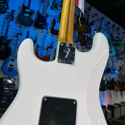 Fender Player II Stratocaster Electric Guitar - Polar White with Rosewood Fingerboard FREE PLEK! 885 image 8