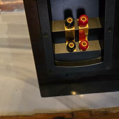 NHT VT-1.4 Floor Standing Speakers and VS-2.4 Center Channel Set, 650W Total. Tested image 7