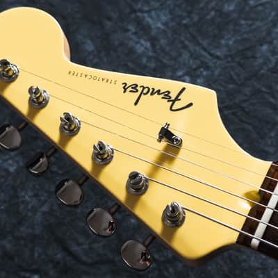 Fender Japan Mami Stratocaster Omochi 2022 - Vintage White - EXCELLENT condition image 3