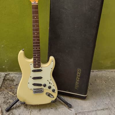 Fernandes The Revival JAPAN Stratocaster RST50 Olympic White w/ original case image 10