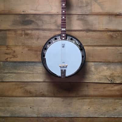 Pre-owned Deering Goodtime Tenor Banjo 17 Fret w/pickup & bag image 13