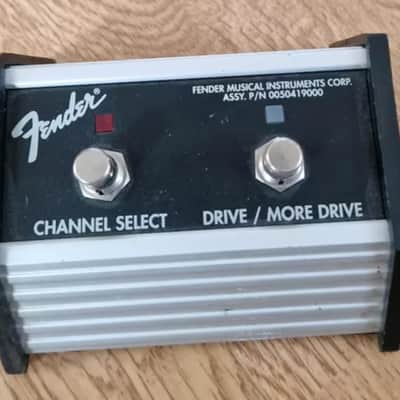 Fender Hot Rod DeVille 212 3-Channel 60-Watt 2x12" Guitar Combo 2002 - 2010 - Black image 6