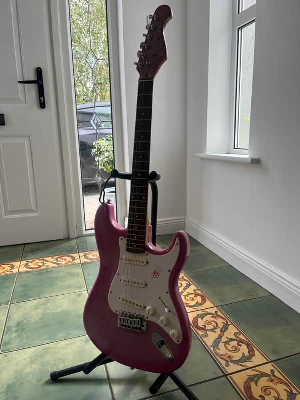 Gypsy Rose Stratocaster 2000’s - Pink Bild 1