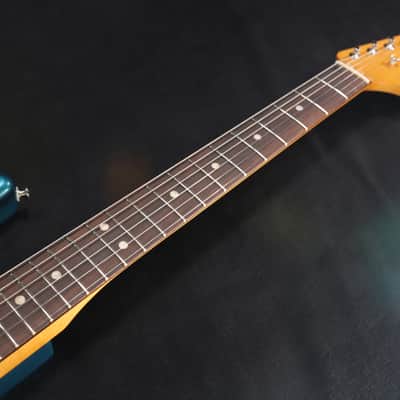 Fender Vintera III Late 60s Stratocaster Rosewood Fingerboard Ocean Turquoise 413 image 2