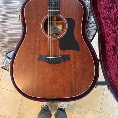 Taylor 320e Baritone 2016 - Mahogany image 1