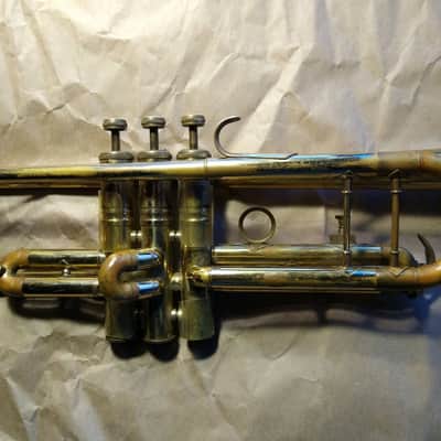 LaMonte Superior trumpet, USA, w/ Case/MP, Good playing condition with wear/dent image 4