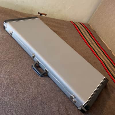 Rickenbacker 330 Fireglo Upgrades Winfield case image 3