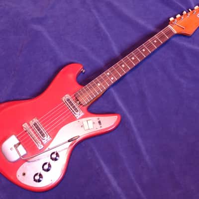 c.1964 Unitone EG-30 Salmon Colour - Guyatone - Bizarre Japanese Guitar MIJ - Rare! image 1