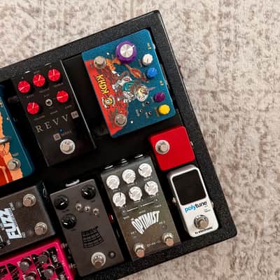 Bolt Custom Pedalboard - Gloss Sparkle Finish | Handmade image 11