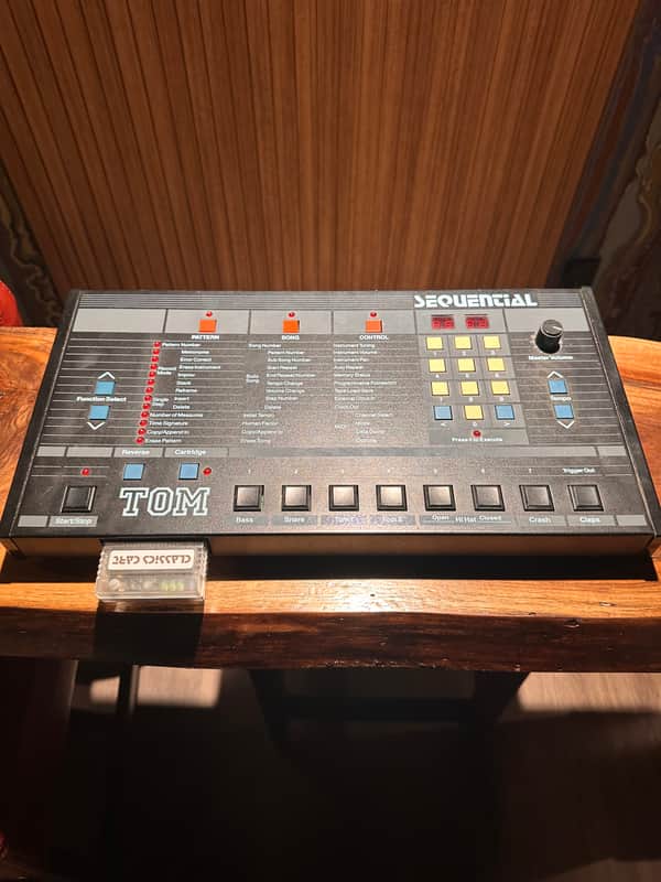 Sequential TOM 4-Voice Drum Machine